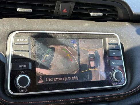 Used 2020 Nissan Kicks SR w/ SR Premium Package image 9