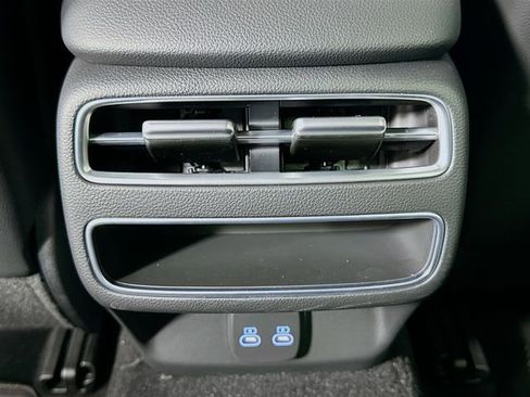 New 2026 Genesis GV70 2.5T Advanced AWD/4WD image 18