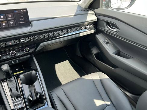 New 2025 Honda Accord EX-L image 30