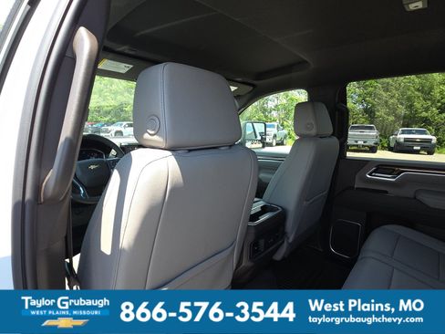 New 2026 Chevrolet Silverado 2500 LT w/ Z71 Chrome Sport Edition AWD/4WD image 28