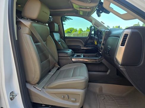 Used 2015 GMC Sierra 3500 Denali w/ Duramax Plus Package AWD/4WD image 17