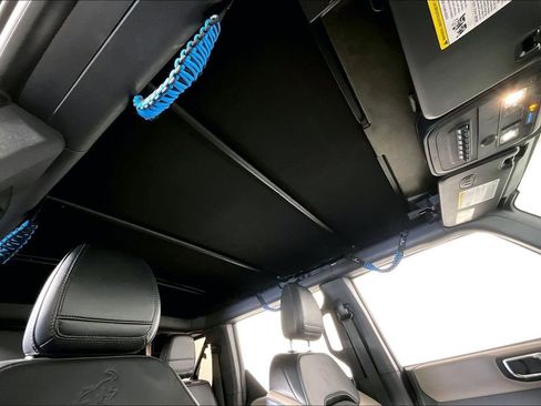 Used 2023 Ford Bronco Wildtrak image 22