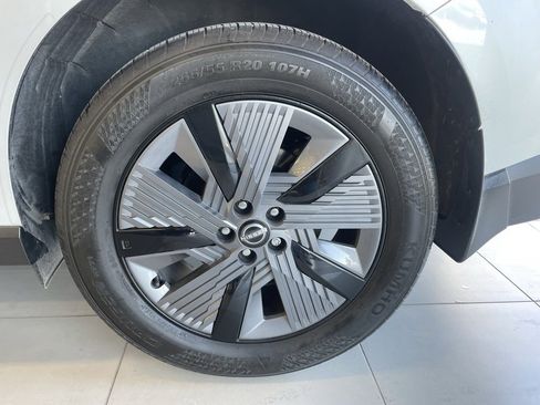 Certified 2025 Nissan Murano SL image 18