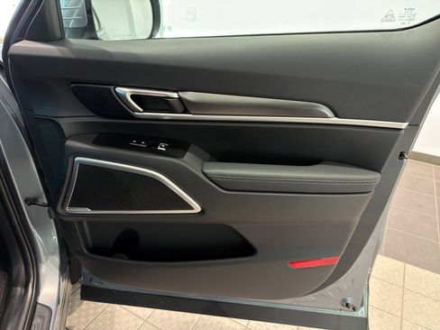 New 2025 Kia Telluride S image 25