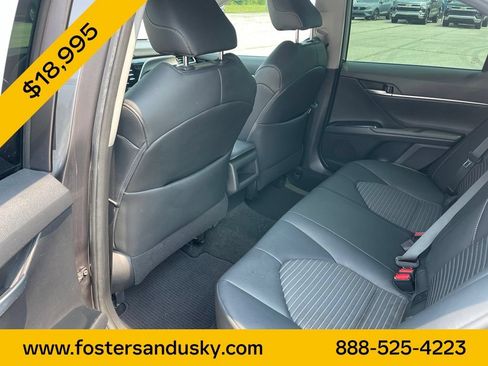 Used 2018 Toyota Camry SE FWD image 15