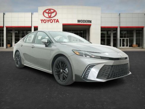 New 2026 Toyota Camry SE image 30
