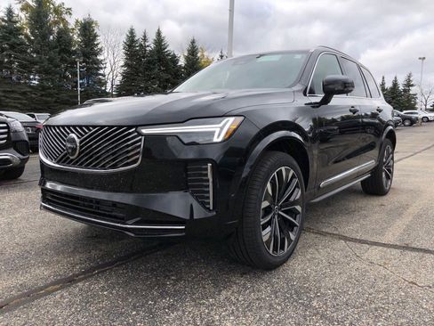 New 2026 Volvo XC90 B6 Plus w/ Protection Package Premier image 3