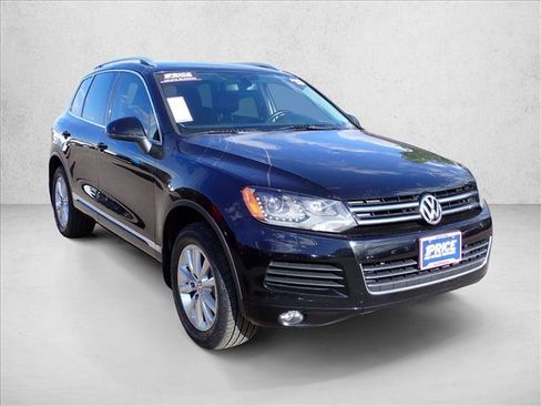 Used 2013 Volkswagen Touareg Sport AWD/4WD image 6