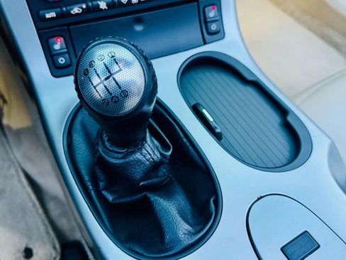 Used 2005 Chevrolet Corvette Coupe w/ Preferred Equipment Group image 58