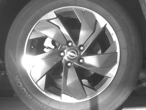 Used 2025 Nissan Rogue SV image 13