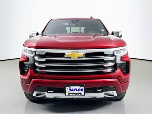 Used 2023 Chevrolet Silverado 1500 High Country AWD/4WD image 2