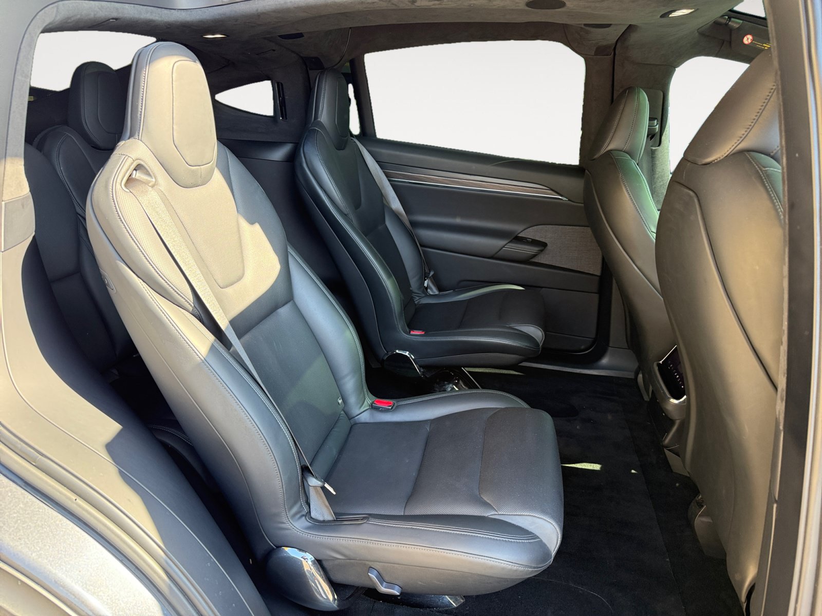 Used 2022 Tesla Model X AWD/4WD image 18