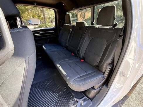 Used 2019 RAM 1500 Big Horn image 19