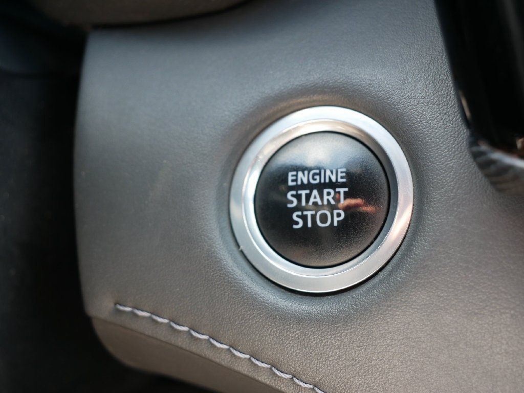 Used 2021 Toyota Highlander XSE AWD/4WD image 30