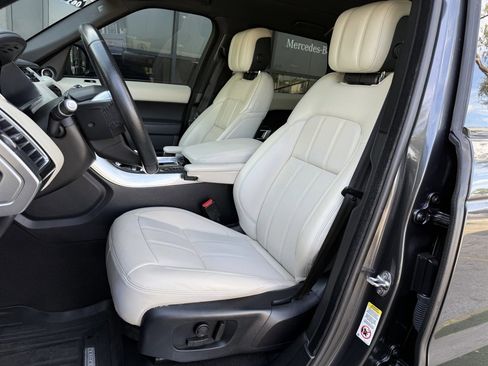 Used 2019 Land Rover Range Rover Sport HSE image 10