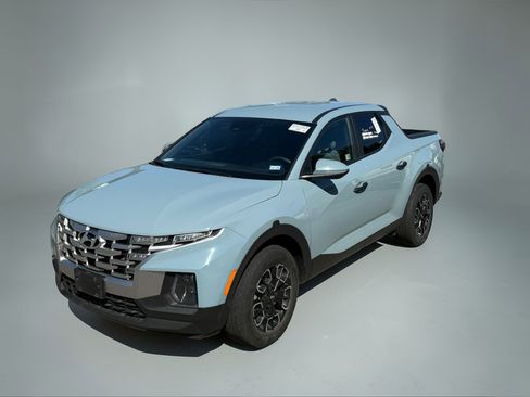 Used 2024 Hyundai Santa Cruz SEL image 2