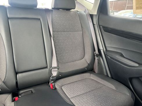 Used 2025 Kia Seltos S image 37