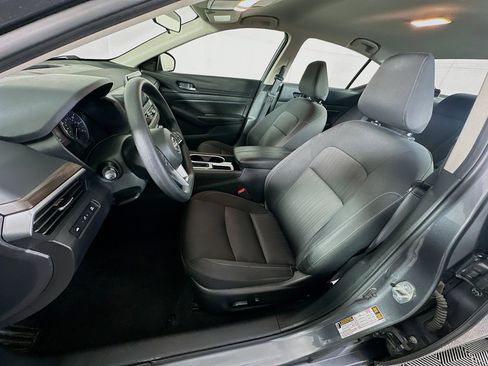 Used 2024 Nissan Altima 2.5 SV image 13