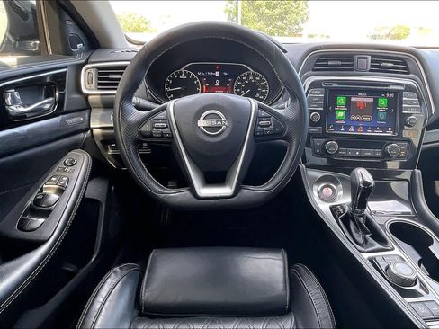 Used 2023 Nissan Maxima Platinum w/ Sport Mat Group FWD image 6