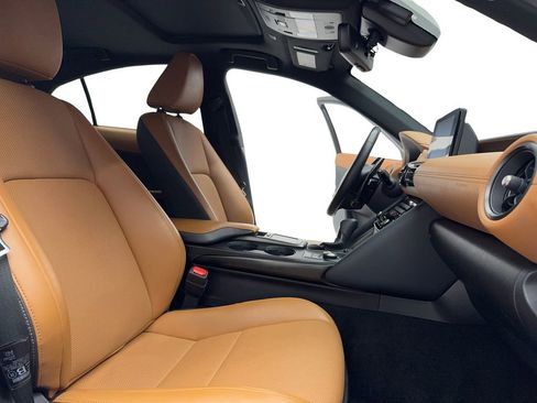 Used 2023 Lexus IS 300 w/ Comfort Package image 40