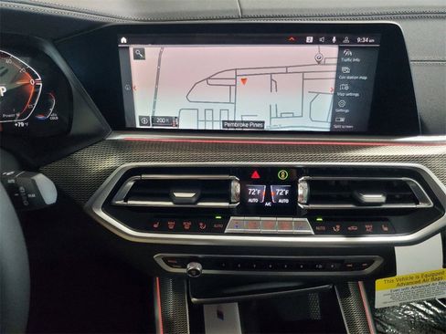 Used 2023 BMW X5 sDrive40i w/ M Sport Package image 9