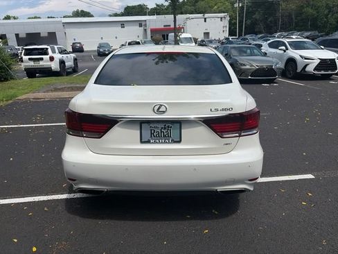 Used 2014 Lexus LS 460 AWD w/ Comfort Package image 4