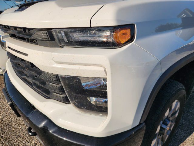 Used 2024 Chevrolet Silverado 2500 Custom w/ Custom Value Package AWD/4WD image 4