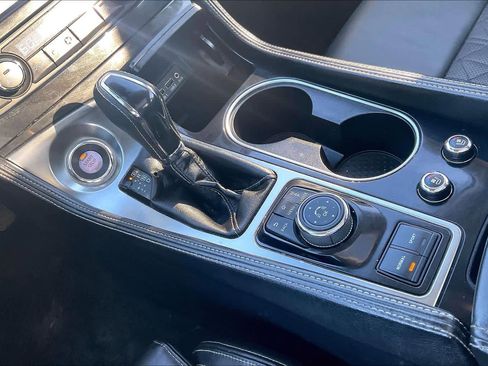 Used 2018 Nissan Maxima Platinum FWD image 16