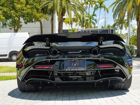 Used 2021 McLaren 720S Spider RWD image 18