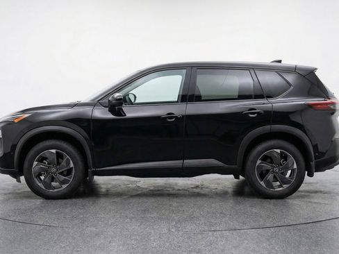 Used 2025 Nissan Rogue SV image 5