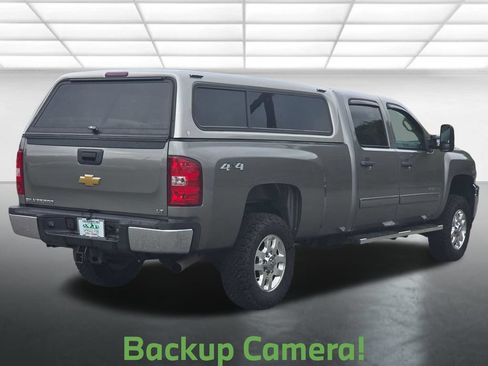 Used 2013 Chevrolet Silverado 2500 LT w/ Interior Plus Package AWD/4WD image 16