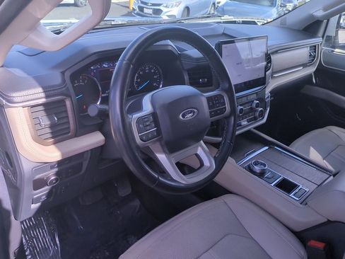Used 2023 Ford Expedition Max Limited image 13