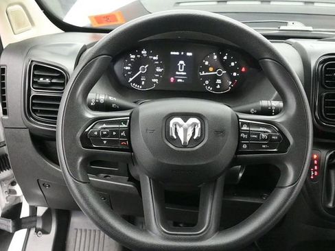 Used 2025 RAM ProMaster 2500 w/ Convenience Group image 16