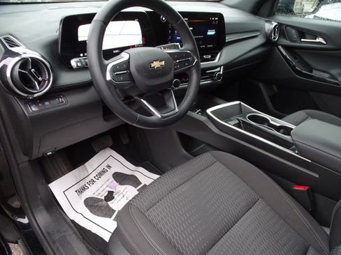 Used 2025 Chevrolet Equinox LT image 20