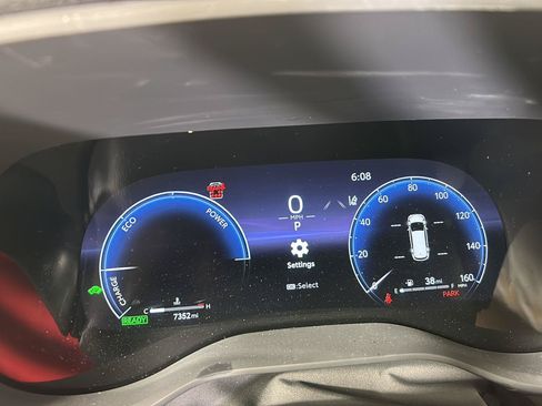 Used 2025 Toyota Sienna XLE Woodland Edition AWD/4WD image 3