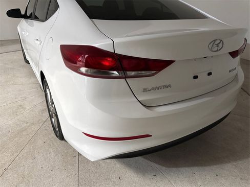 Used 2018 Hyundai Elantra SEL image 33