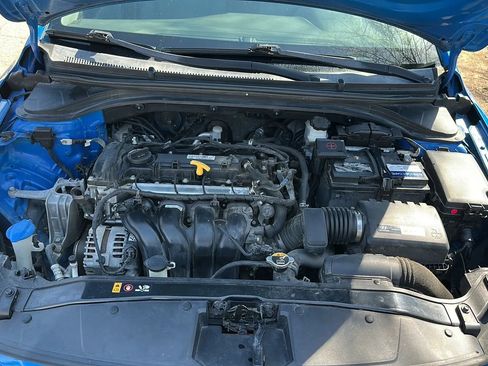 Used 2017 Hyundai Elantra SE image 11