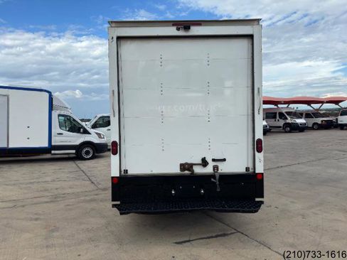 Used 2022 Ford Transit 350 DRW image 6