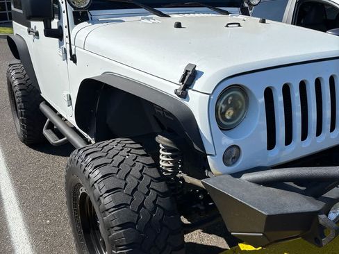 Used 2017 Jeep Wrangler Sport w/ Quick Order Package 24S AWD/4WD image 2