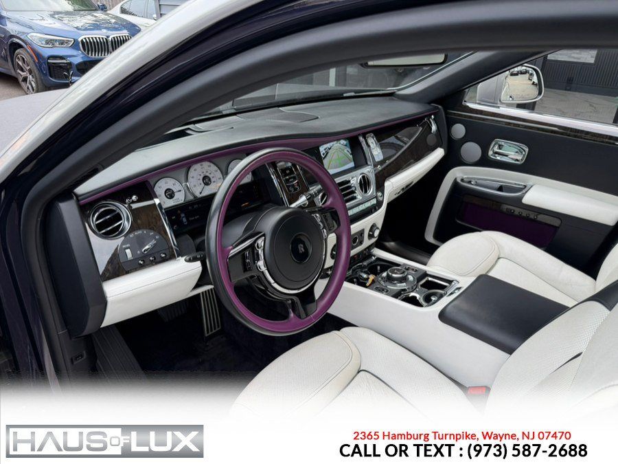Used 2018 Rolls-Royce Ghost RWD image 25