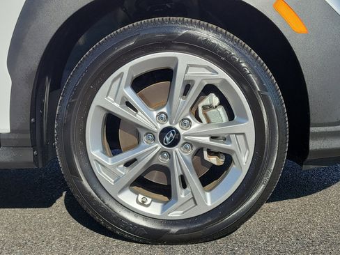 Used 2023 Hyundai Kona SEL w/ Cargo Package image 5