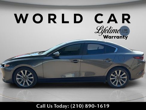 Used 2023 MAZDA MAZDA3 s FWD image 4