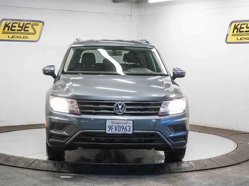 Used 2020 Volkswagen Tiguan SE image 6