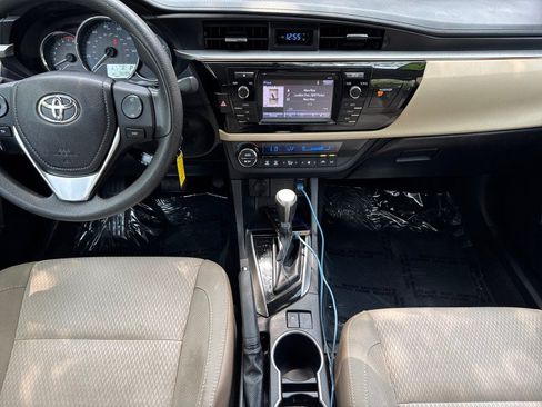 Used 2014 Toyota Corolla LE FWD image 19