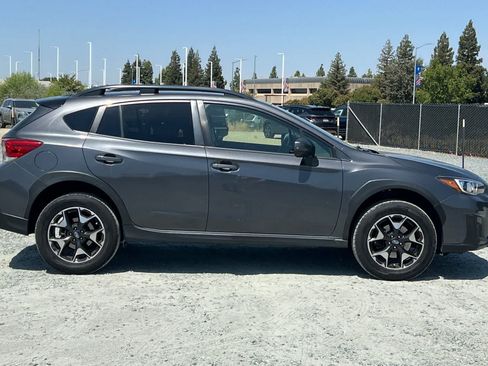 Used 2020 Subaru Crosstrek 2.0i Premium w/ Moonroof Package 2 AWD/4WD image 9