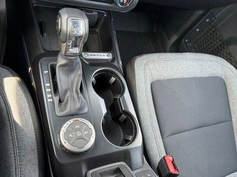 Used 2025 Ford Bronco 4-Door AWD/4WD image 22