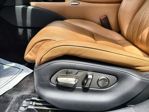 Used 2023 Lexus LS 500 AWD w/ Luxury Package image 14