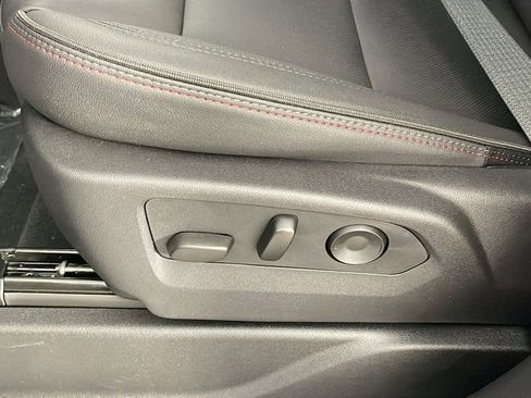 New 2025 Chevrolet Suburban RST w/ Advanced Technology Package image 33