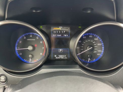 Used 2018 Subaru Outback 2.5i Premium image 29