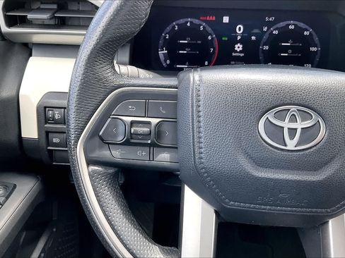 Used 2024 Toyota Tacoma TRD Off-Road AWD/4WD image 24